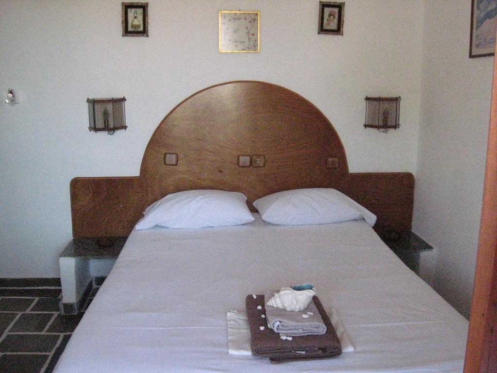 Pension Irini-Vicky Chora  Ngoại thất bức ảnh